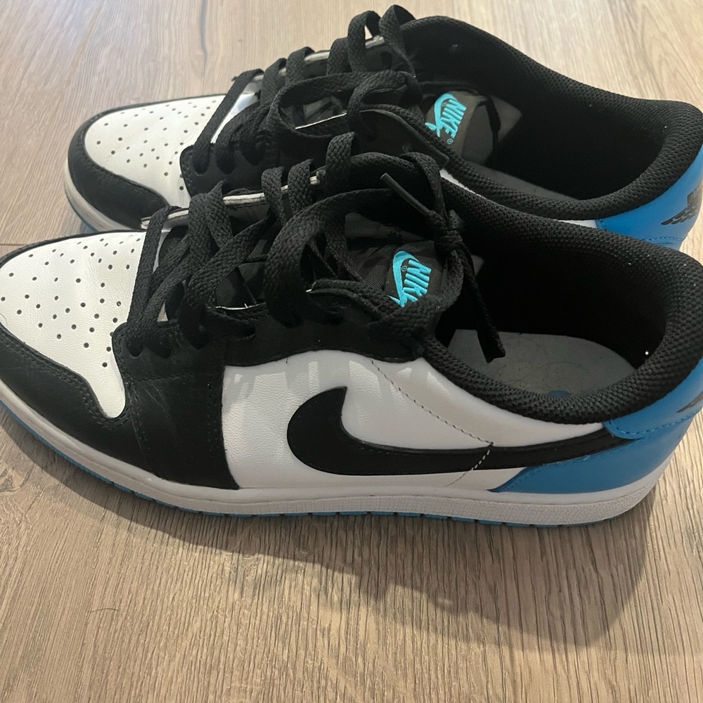 Nike Bair Jordan retro low OG size 10.5 excellent condition!